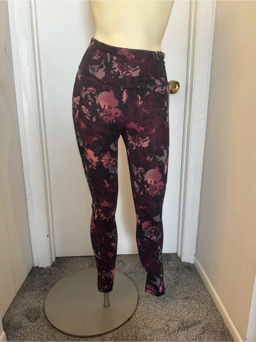 all in motion Floral Print Leggings - Burgundy Pink